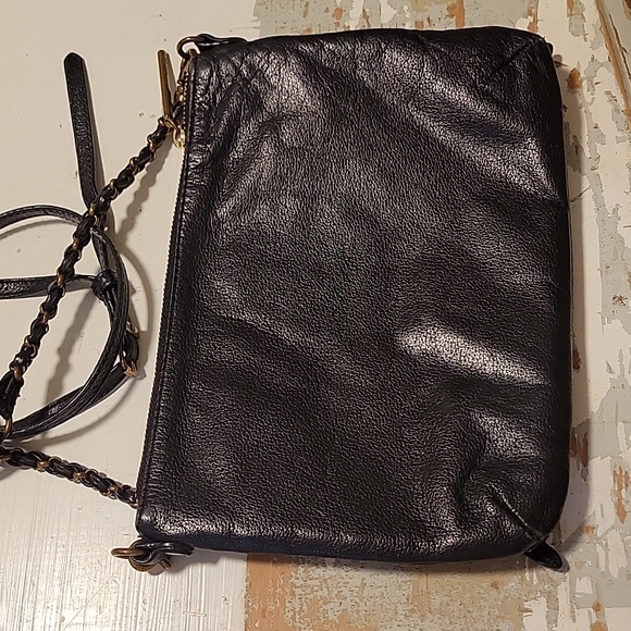 Crossbody Elliott Lucca Bag - Picture 3 of 5